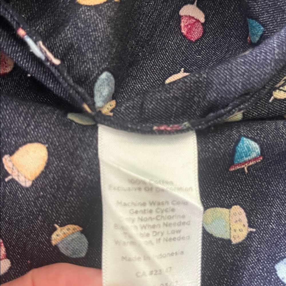 Like New Talbots Acorn Pattern Button-Down Shirt - image 8